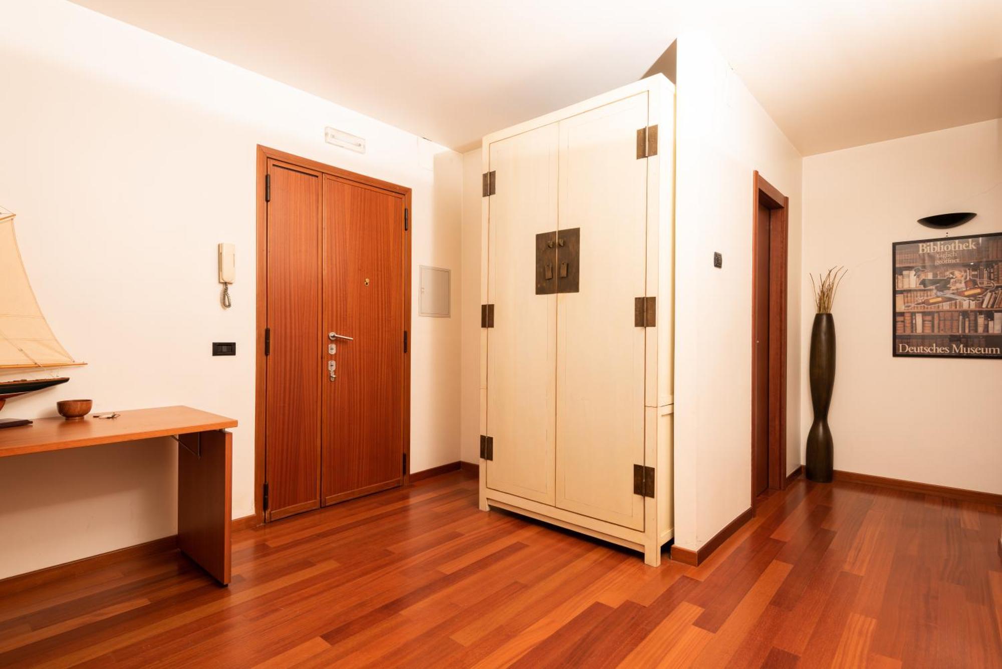 Suite Amendola-Luxury Apartment Бари Экстерьер фото