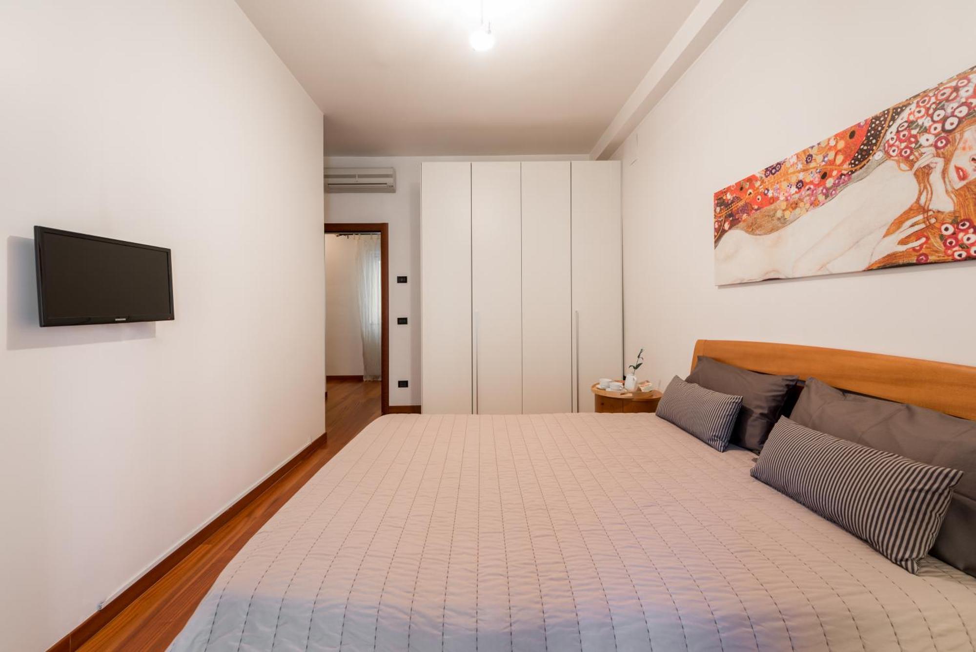 Suite Amendola-Luxury Apartment Бари Экстерьер фото